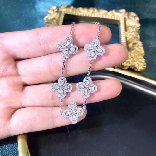 深圳珠宝展18K白金镶嵌女款2.6克拉天然大钻小钻钻石手链真金真钻