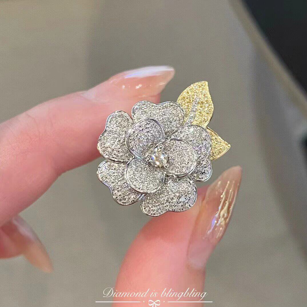 18K金女款镶嵌1.3克拉天然南非高品质钻石双色玫瑰花戒指真金真钻