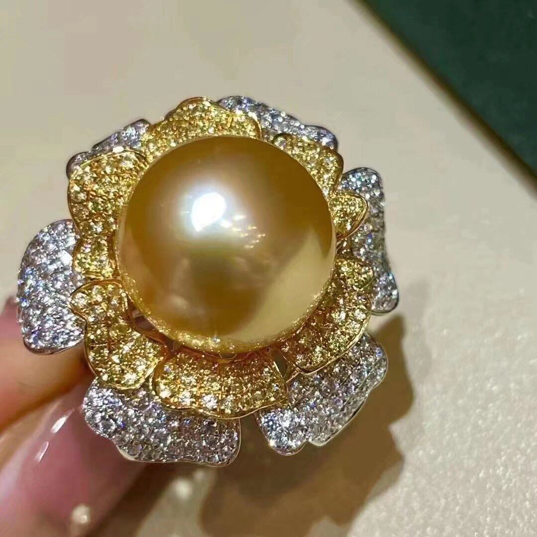 18K金配南非钻石镶嵌女款 15～16MM天然正圆南洋金珠海水珍珠戒指