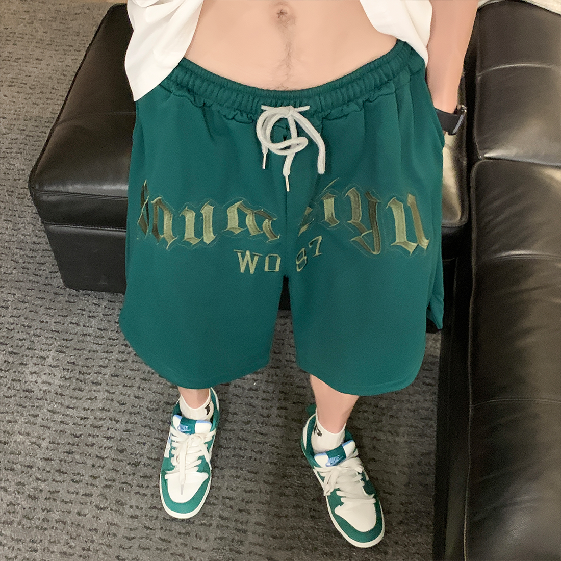 22男士港风宽松休闲运动短裤篮球裤刺绣五分裤中裤DK29-P3,男装牛仔裤,电商B327