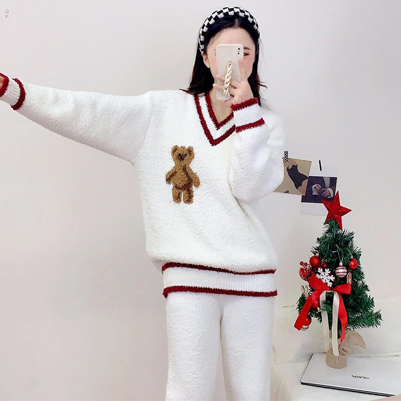 白色卡通小熊可爱睡衣套装软绵绵