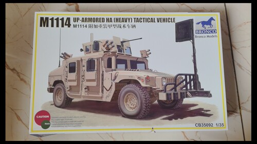 Bronco CB35092 1/35 M1114 HA 附加重装甲悍马重装甲型战术车辆