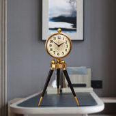 创意三脚台面钟豪华镀铜轻奢桌钟表 客厅静音座钟欧式 美式 复古个性