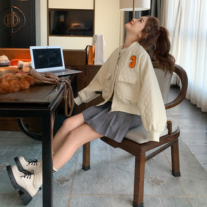 白色棒球服短外套女小个子2023春秋新款美式街头复古港风夹克上衣图片