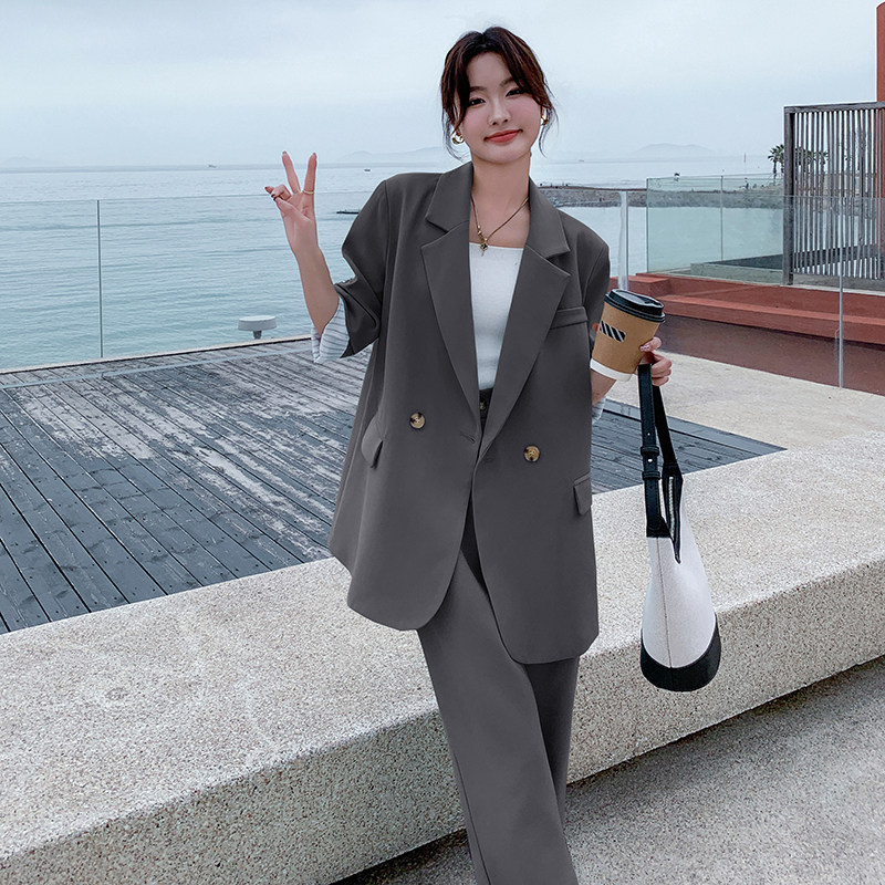 韩系西装外套女2024春新款高级感设计感宽松休闲西服阔腿裤,女装西装,惟卡贝娜