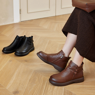 真皮加绒妈妈鞋子棉鞋中老年舒适不累脚皮鞋软底防滑短靴女秋冬款