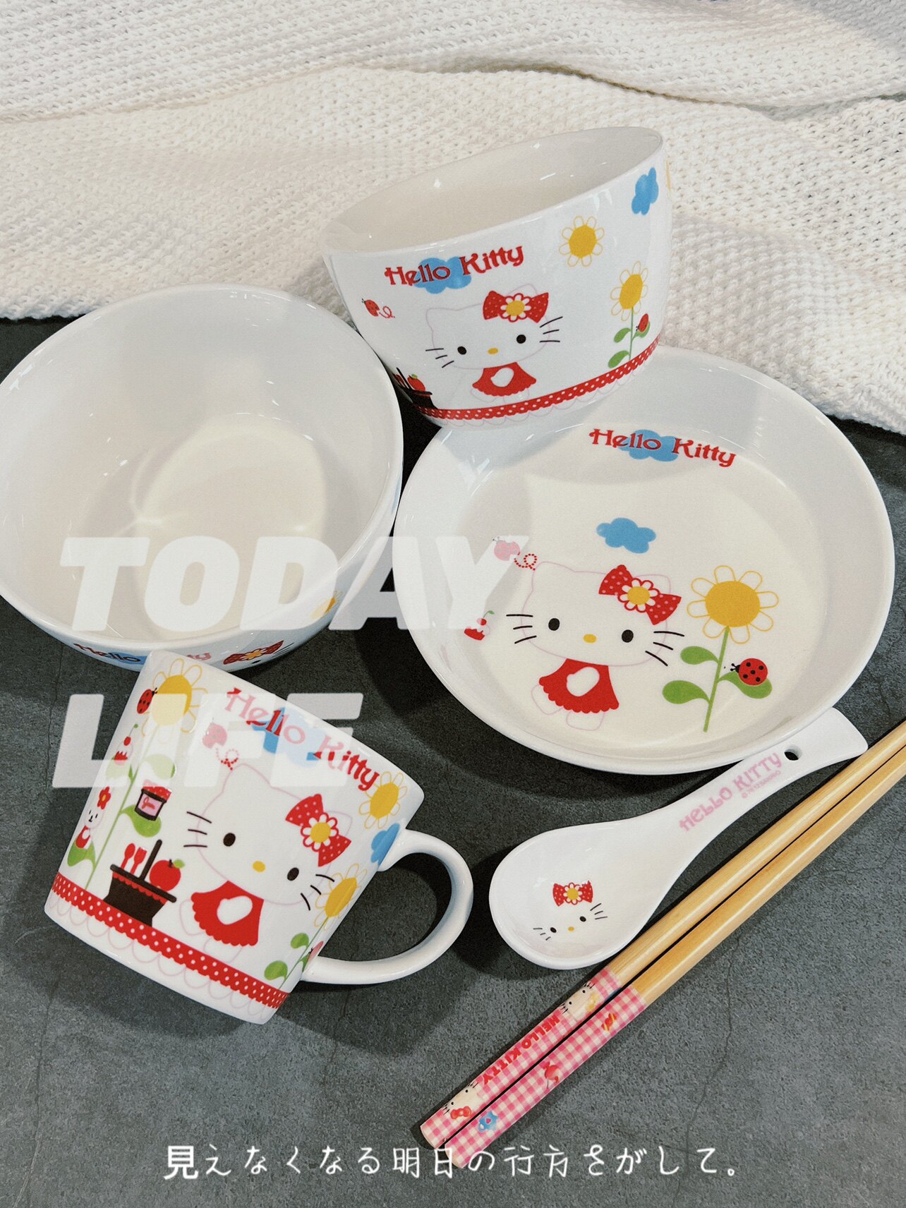 Hello kitty卡通KT猫可爱陶瓷儿童餐具套红色猫咪饭碗勺筷套