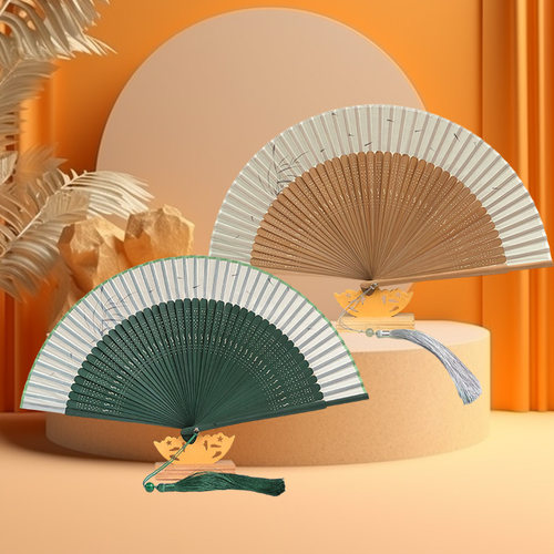 绿色古风旗袍汉服马面裙折叠扇子
