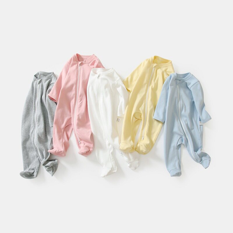 二月龄宝宝衣服包手包脚长爬
