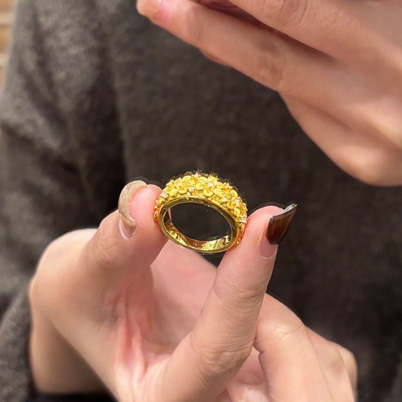 黄金莫桑六瓣繁花戒指女新款999足金小雏菊指环生日礼物送老婆