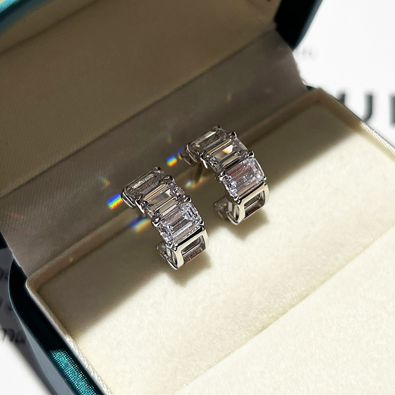 高级感简约冷淡风人造钻石耳钉925纯银50分排钻小圈耳环男女耳饰