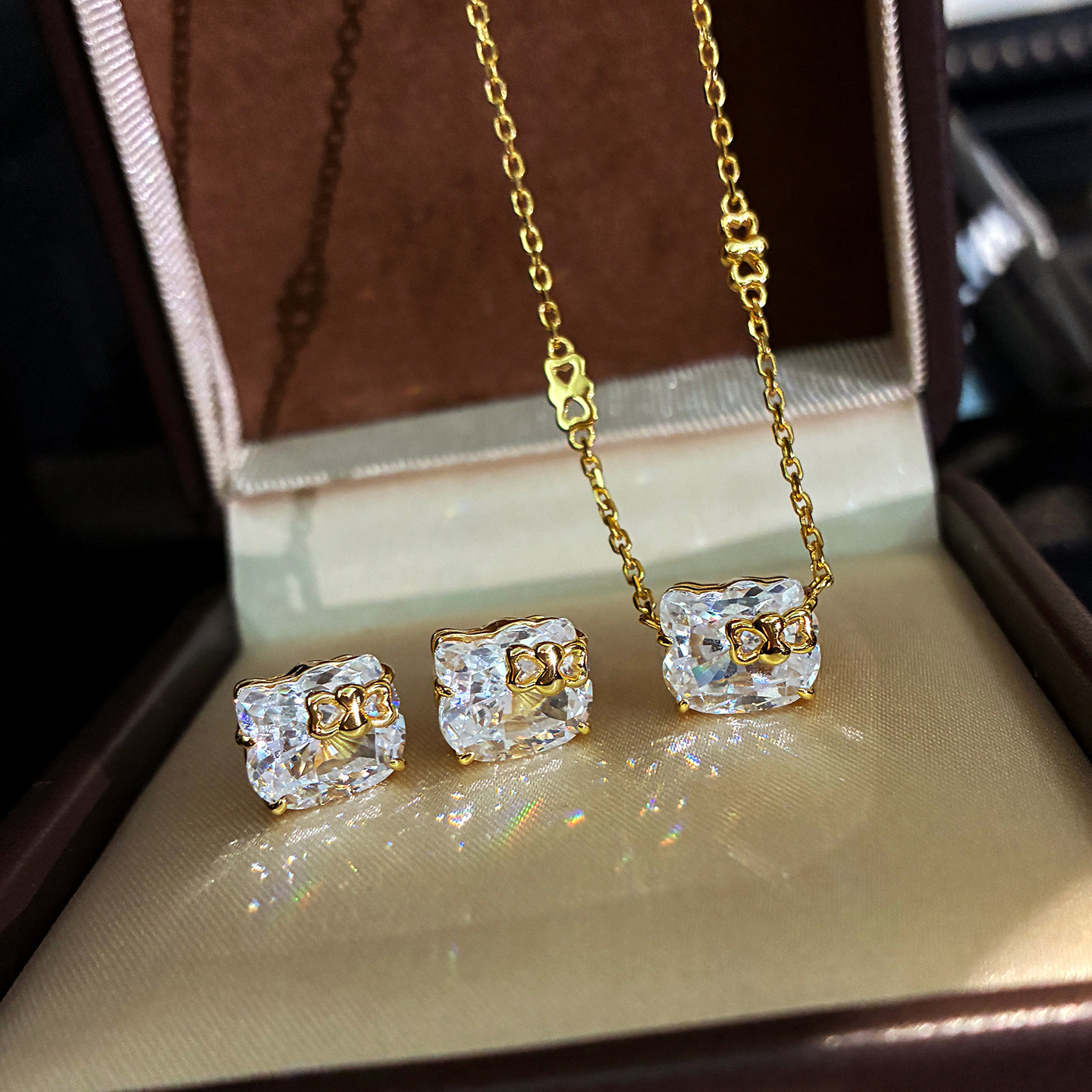 甜酷风HELLO KITTY金色钻石项链耳钉女925银人造仿真钻锁骨链猫咪