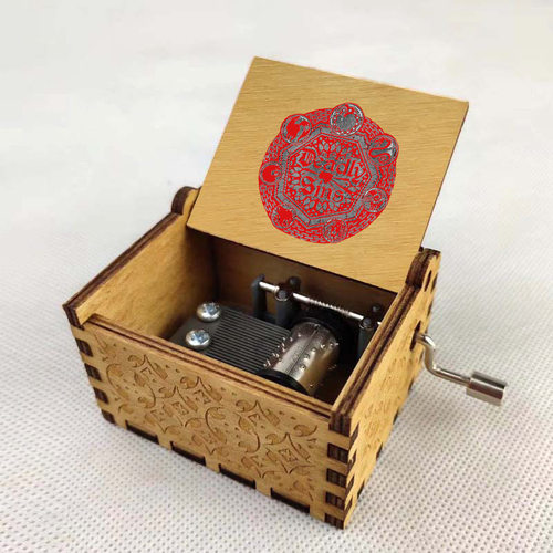 动漫七大罪通周边八音盒创意生日礼物木质音乐盒定制