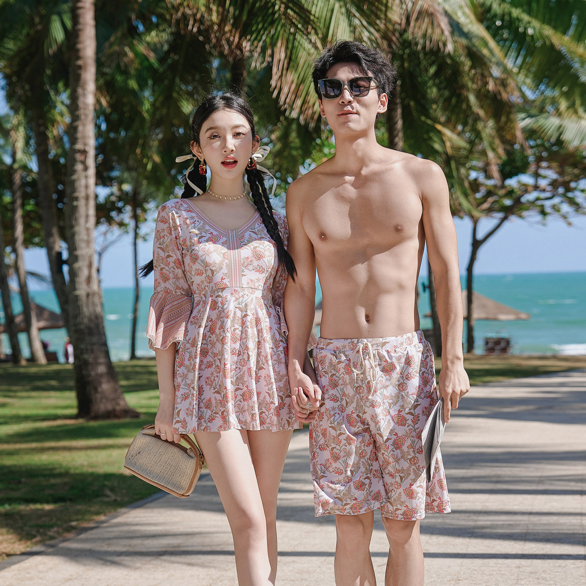 时尚沙滩温泉情侣装泳衣时尚七分袖裙式平角裤连体游泳衣女加大码