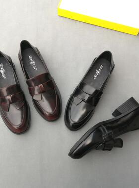 D家鞋库 热销修脚软漆皮女鞋 英伦风复古低跟女皮鞋 高品质 20713