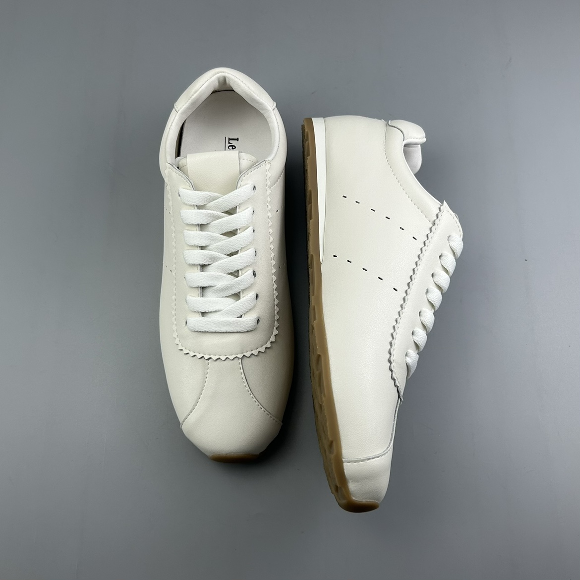 D家16年老店 热销！学院风真皮休闲鞋复古德训鞋 百搭小白鞋 8195