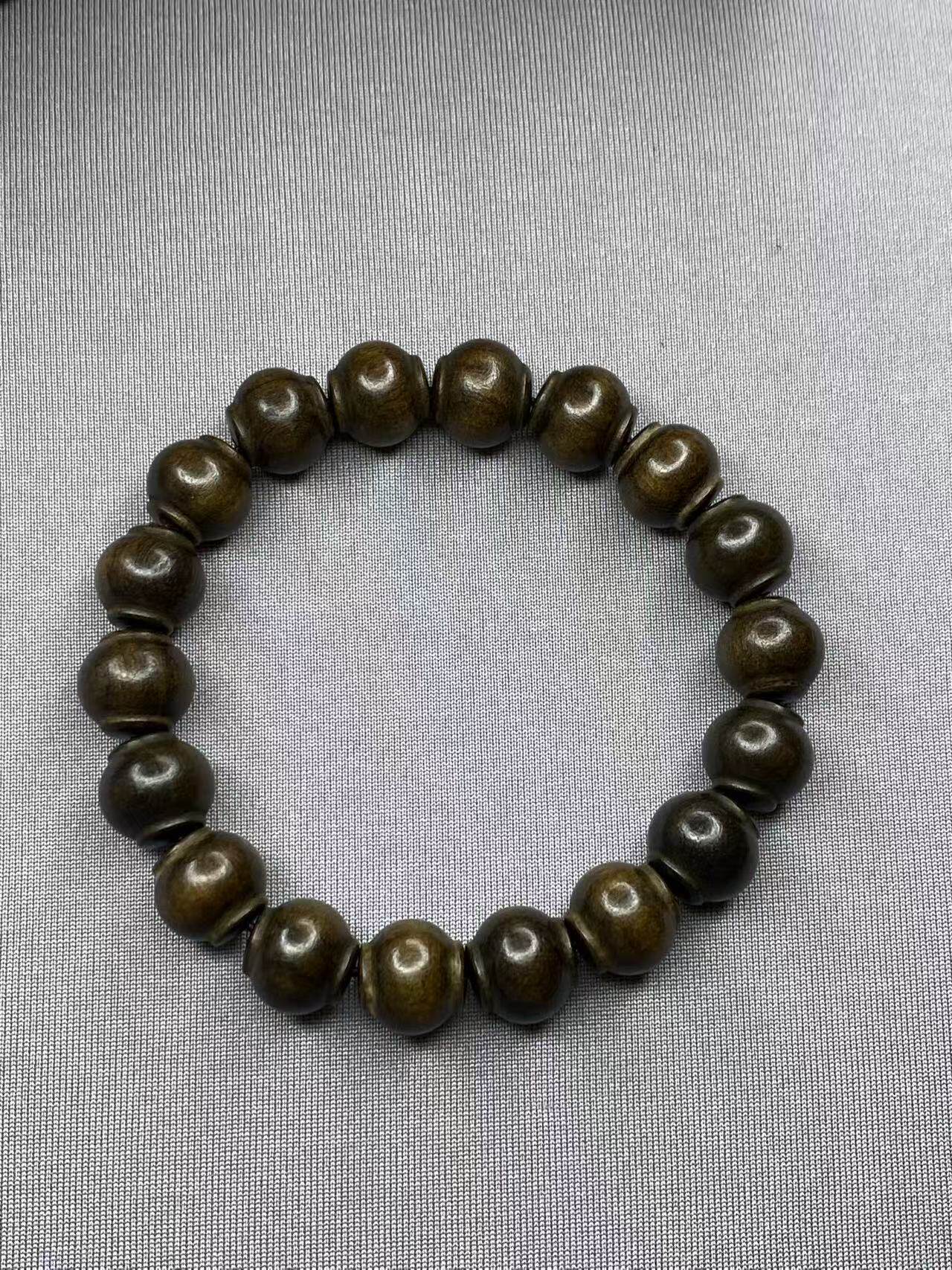 海南绿棋楠1.2雕刻灯笼珠男女同款香味好0809