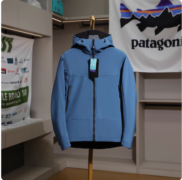 保暖软壳连帽冲锋衣夹克外套