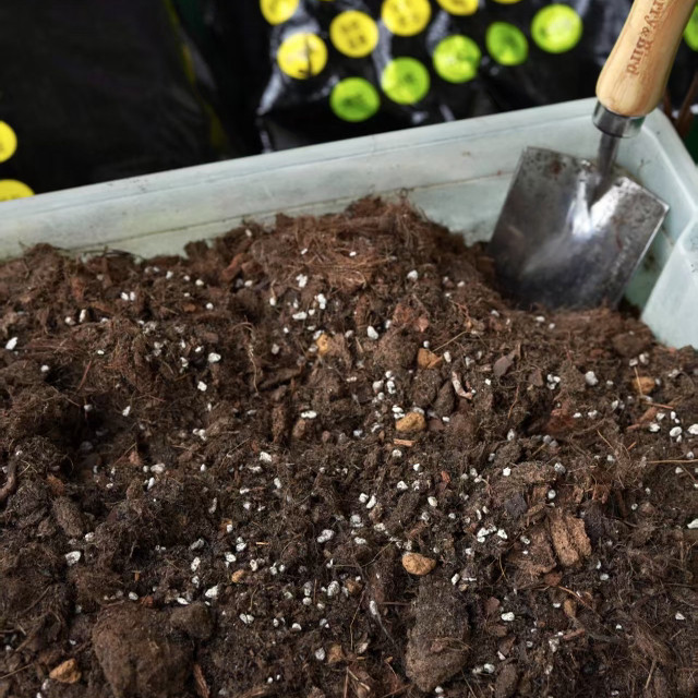 自配通用型营养土家庭园艺花卉绿植栽培基质粗颗粒养花种菜种植土,鲜花速递/花卉仿真/绿植园艺,介质/营养土,淘宝优惠券,粉丝福利购,淘宝优惠卷