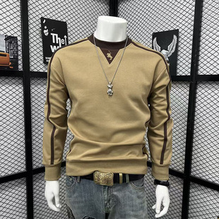 秋季新款男士圆领战马刺绣卫衣潮流帅气青年休闲百搭套头时尚上衣