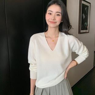 意大利温柔系纯色山羊绒衫 宽松毛衣 女秋冬V领内搭羊毛针织打底衫