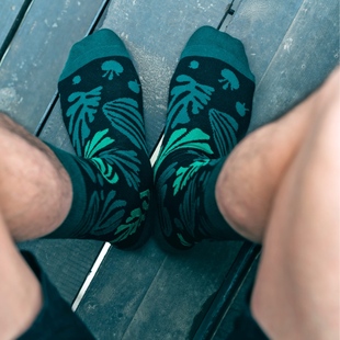 原创马蒂斯墨绿色中筒花长袜纯棉正西装 2件 男女创意礼物 39元