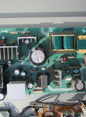 东芝32AV300C拆机电源板 PE0538A V28A00070500 非代用