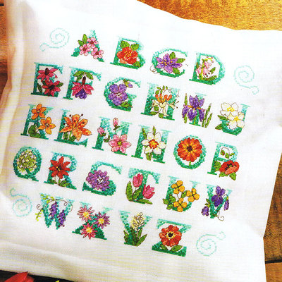 小小鱼DMC线十字绣套件 Gold104-6鲜花字母DIY精准印花手工刺绣