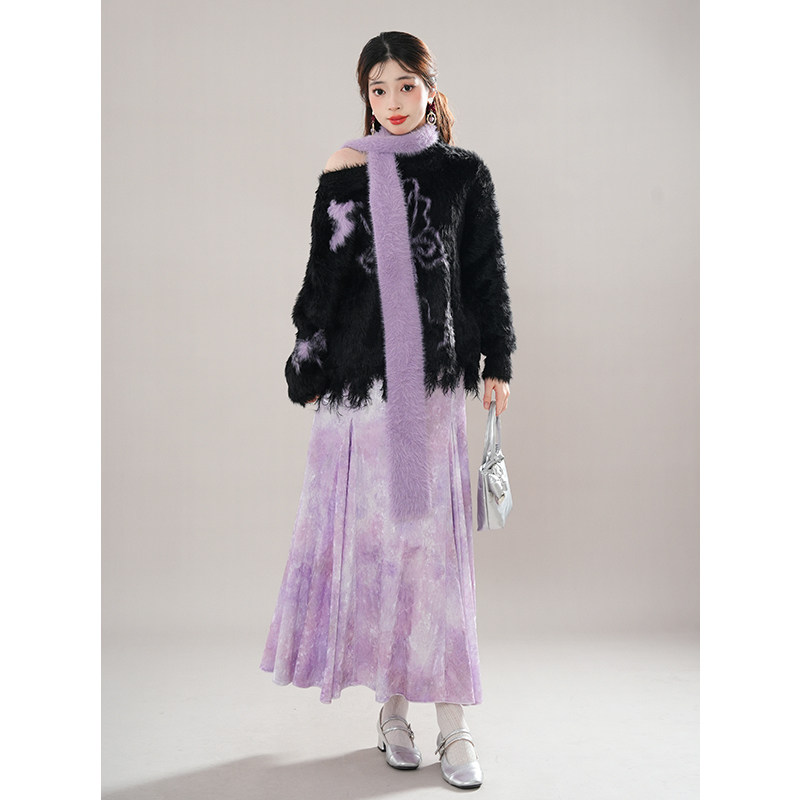 冬季新款慵懒风水貂绒宽松黑色毛衣+流光紫丝绒半身长裙两件套女