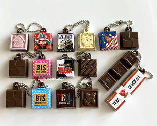 仿真蒂罗尔巧克力挂件 日本 万代BANDAI正版扭蛋松尾方块造型挂件