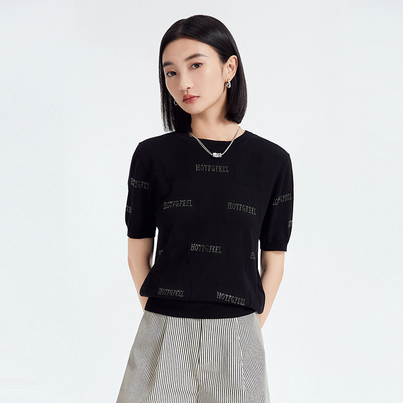 普普风满屏烫钻提花毛衫女