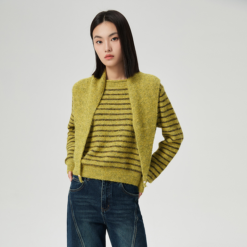 普普风商场同款圆领慵懒风毛针织衫气质简约百搭毛衫（配带披肩）