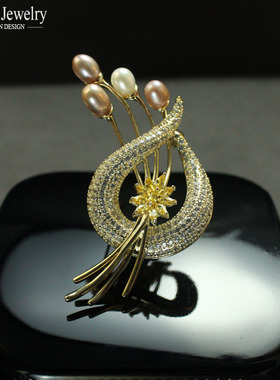 天然珍珠胸针高档女胸花别针精致礼物设计感小众奢华气质西装配饰