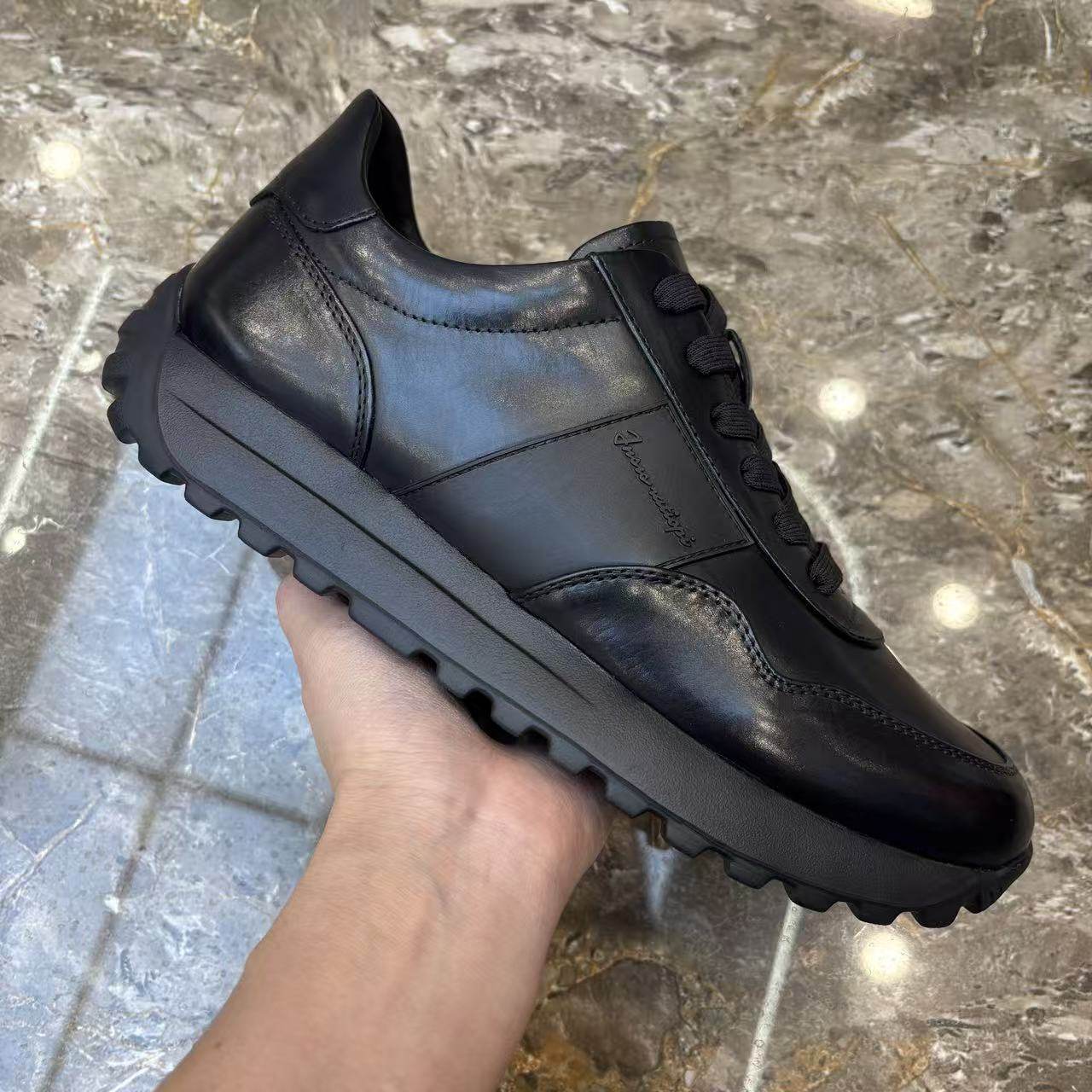 高品质广州版男鞋黑色头层牛皮休闲鞋防滑耐磨橡胶底皮鞋透气网面