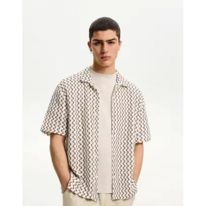 美女当家英国代购2025新款波浪纹印花通勤设计感时尚男士短袖衬衣