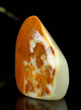 天然和田玉籽料原石手把件