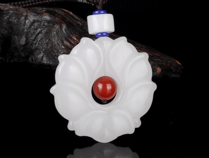 天然和田玉莲花吊坠白玉雪莲花挂件女款玉坠毛衣链花开富贵玉挂件