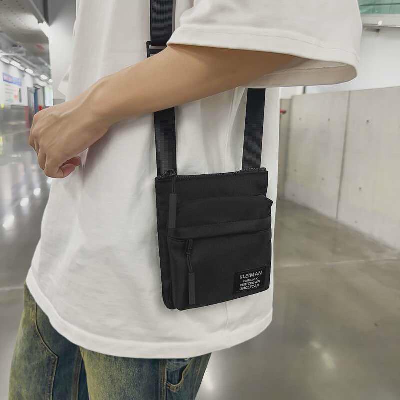 潮牌新款轻便斜挎日系百搭手机包