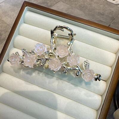 Hollow-setdiamondstud