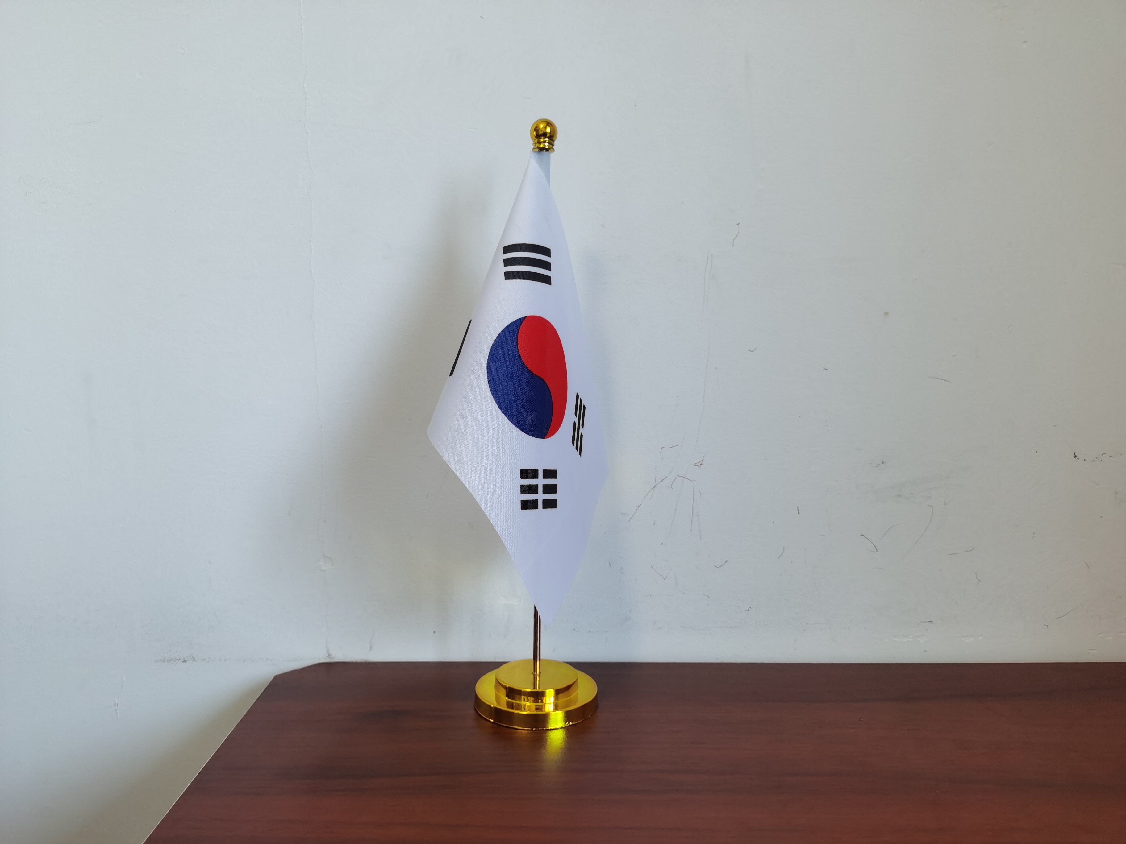 韩国国旗摆件可开票韩国国旗装饰桌面台面办公桌旗韩国小国旗旗子