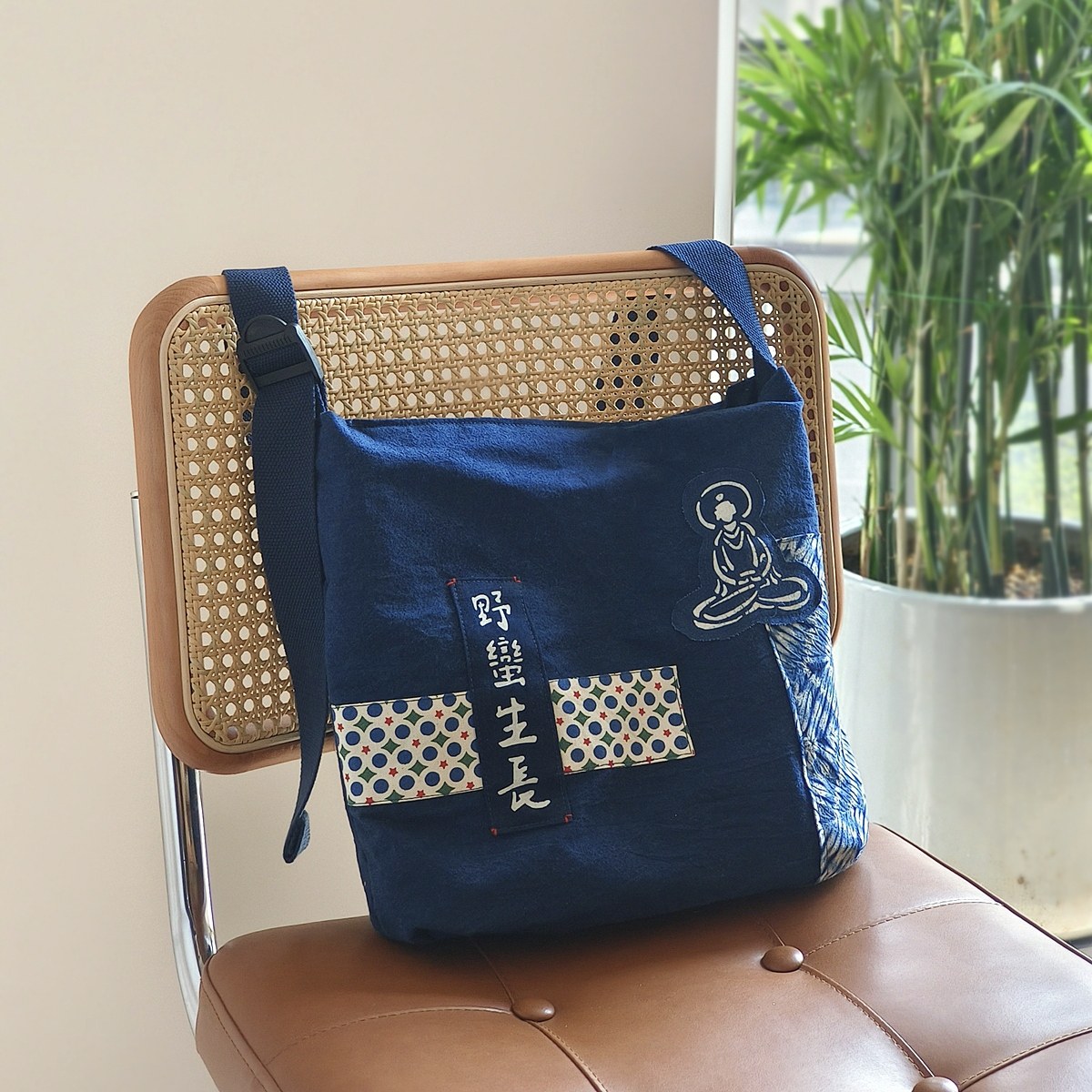 牧荑原创蓝染蜡染手工文艺布包斜背包单肩包女包青年水桶包,箱包皮具/热销女包/男包,水桶包,淘宝优惠券,粉丝福利购,淘宝优惠卷