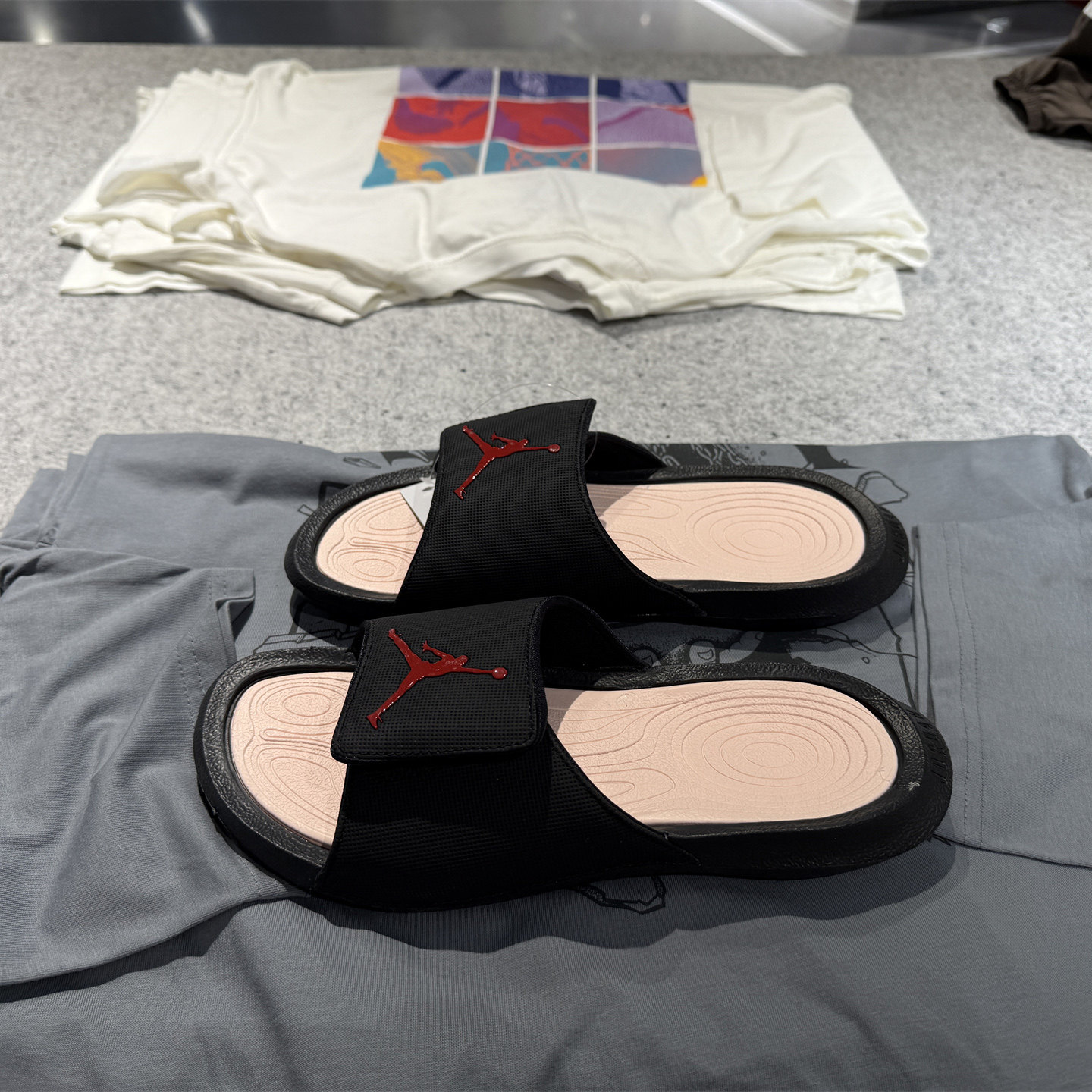 专柜正品Air Jordan夏Hydro6黑白AJ6男魔术贴运动拖鞋 881473-005,运动鞋new,运动拖鞋,淘宝优惠券,粉丝福利购,淘宝优惠卷