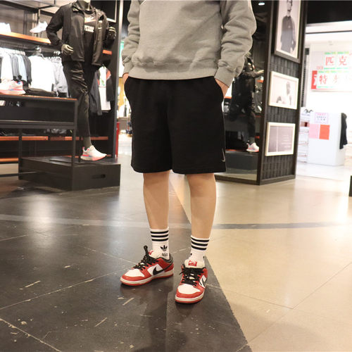 耐克NIKE YOGA CORE男子夏季速干运动训练粗布纱棉短裤CZ2234-010