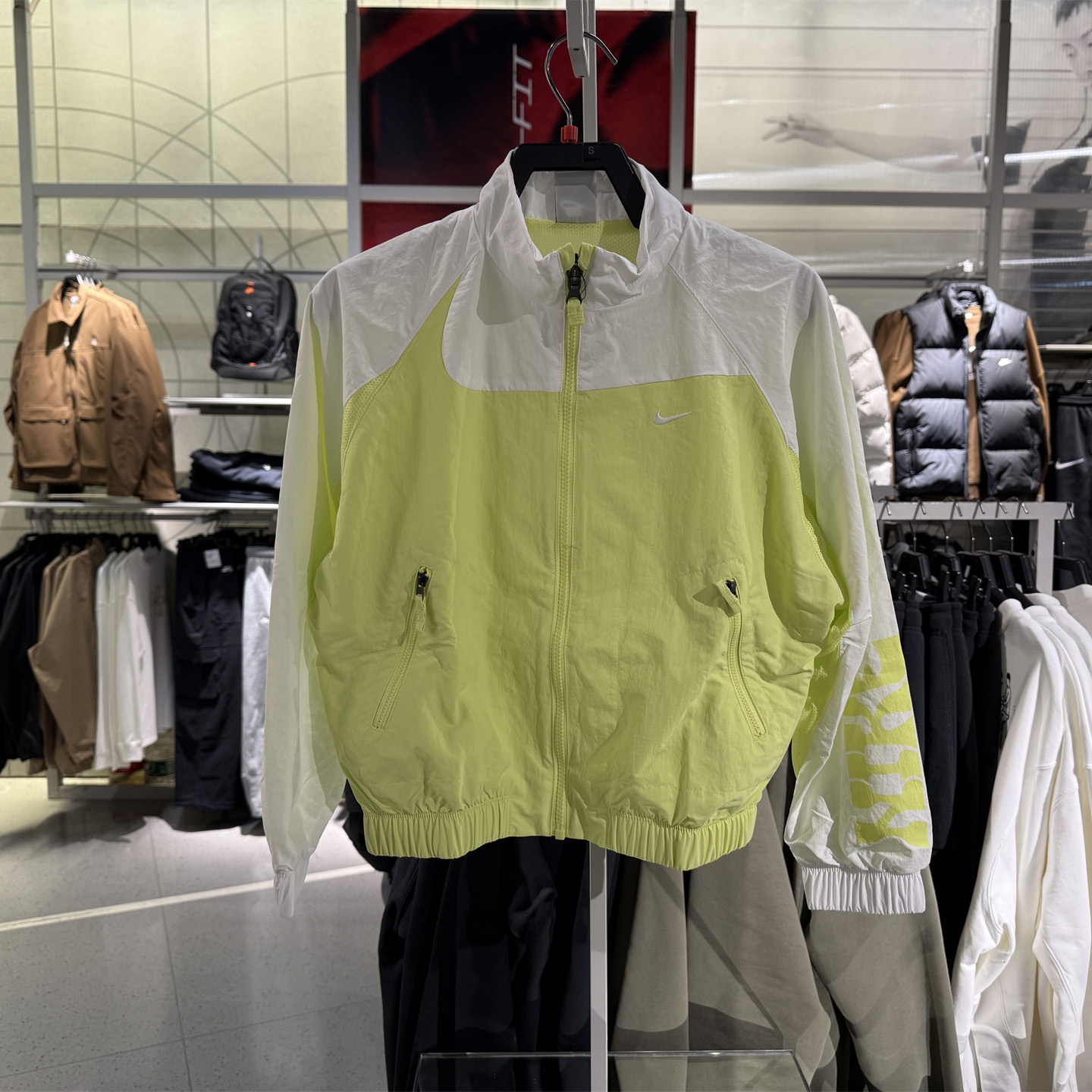 正品耐克NIKE男女童梭织夹克网眼透气运动服户外防风外套 IF0602