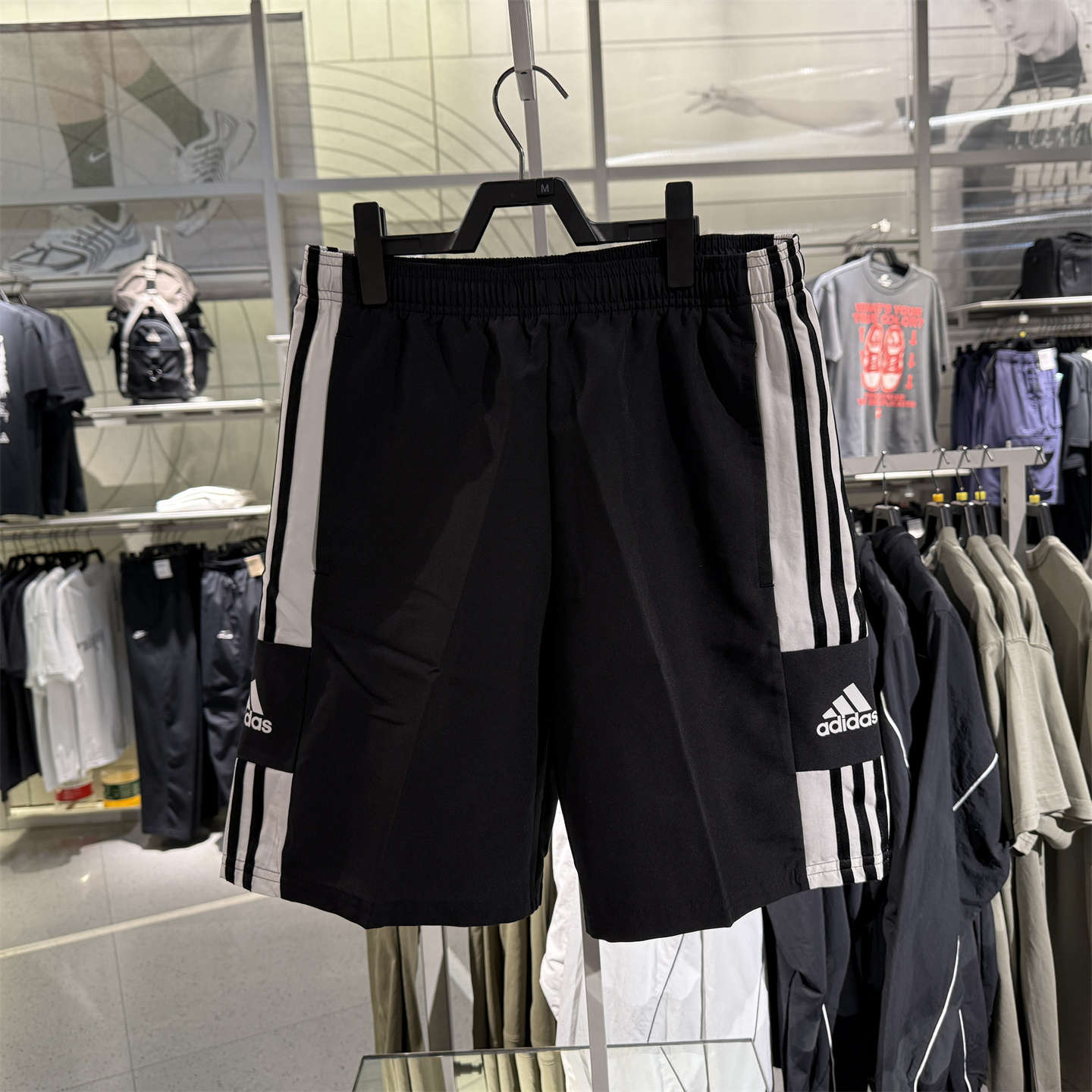 正品adidas阿迪达斯短裤男夏季训练透气跑步宽松梭织五分裤GK9557