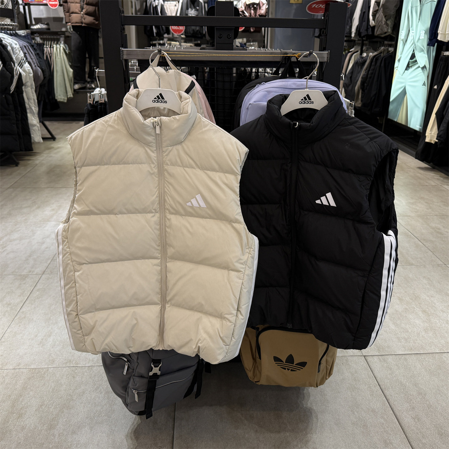 阿迪达斯羽绒马甲男25新款三条纹保暖立领运动背心 KH3990 KH3991