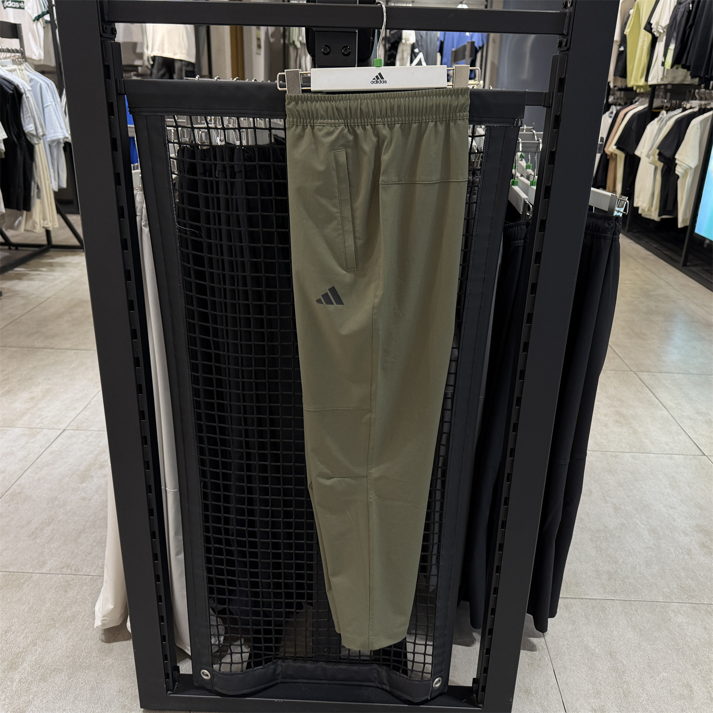 adidas阿迪达斯休闲裤男装2025夏季新款快干透气跑步运动裤KC2878