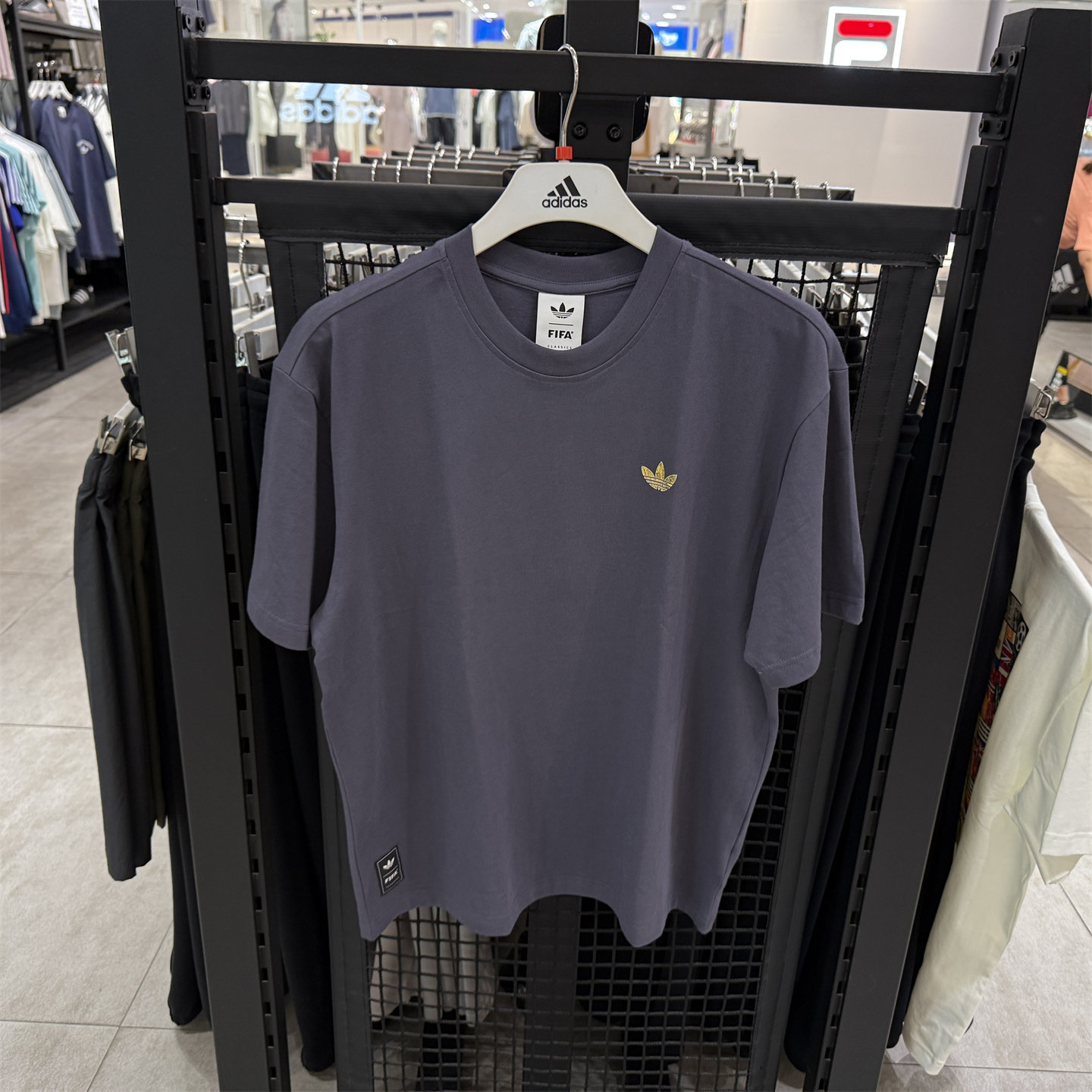 Adidas三叶草男子后背时尚印花足球风运动短袖T恤KD1429/KD1430图片