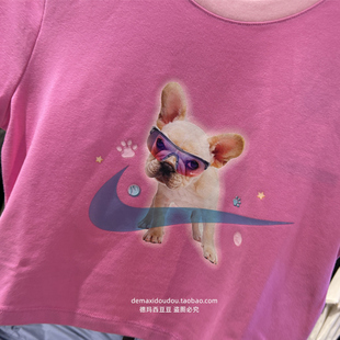 现货正品耐克短袖女短款高腰修身小狗印花粉白T恤衫 HM4621-675