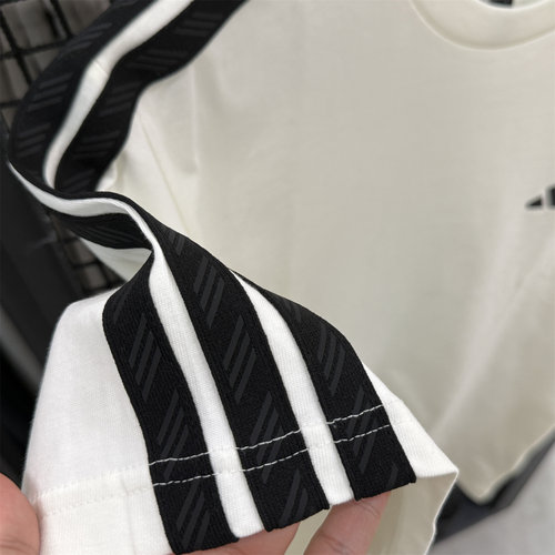 正品Adidas阿迪达斯三条纹经典短袖2026春季男子T恤KR2490 KR2491